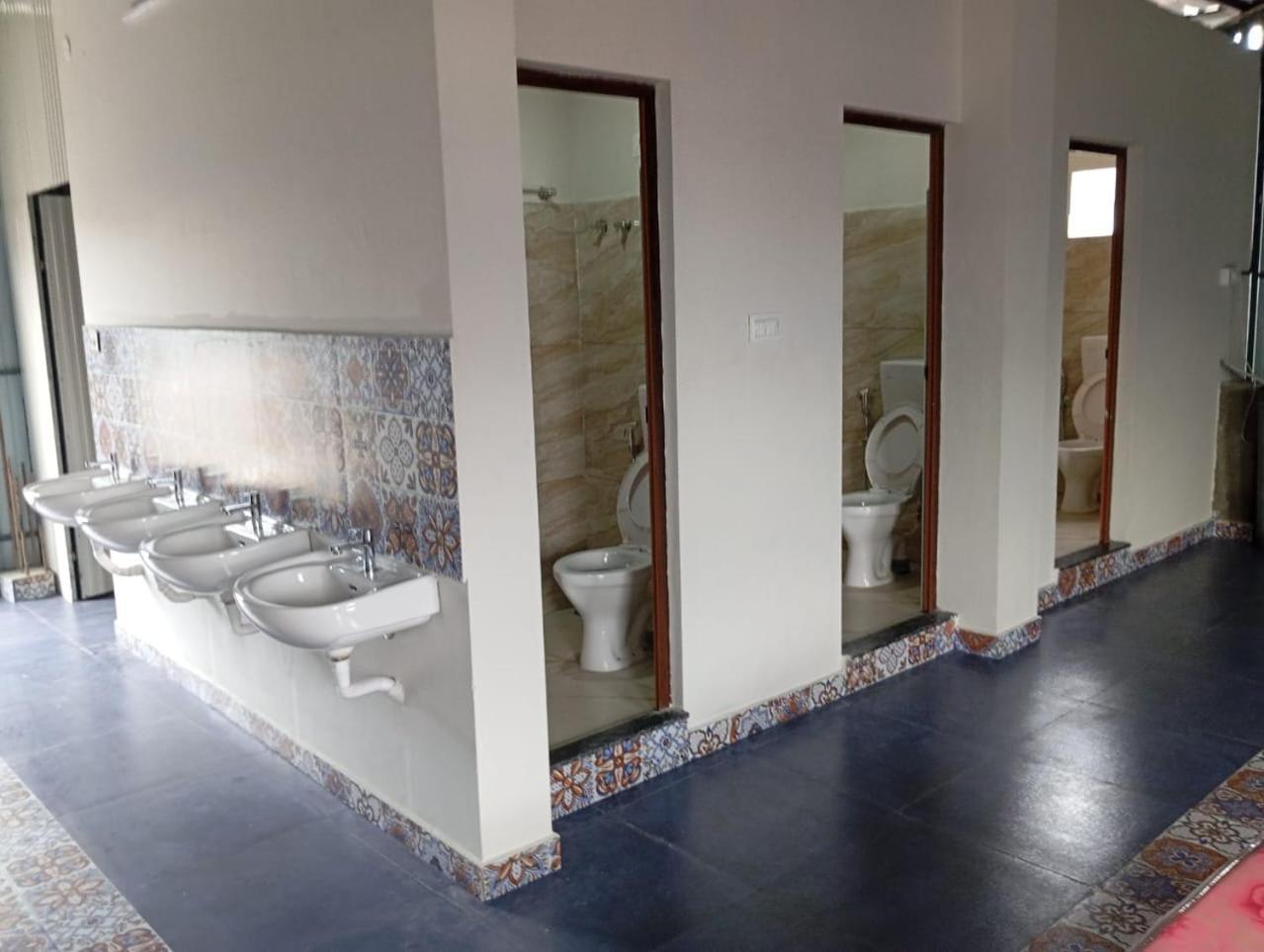The Bunkhouse Lodge & Hostel Kochi Ngoại thất bức ảnh