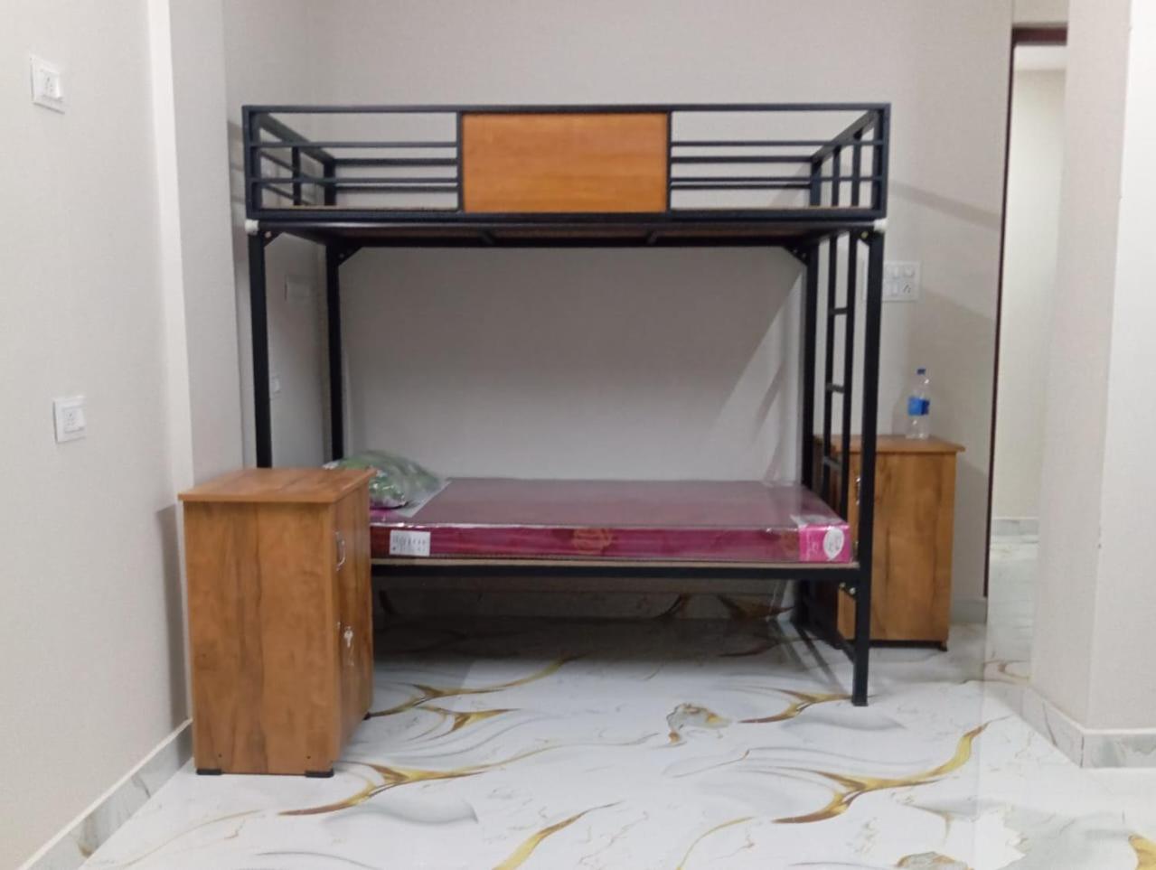 The Bunkhouse Lodge & Hostel Kochi Ngoại thất bức ảnh